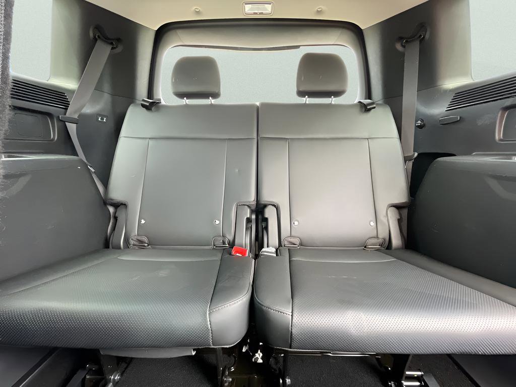 Used 2025 Hyundai Santa Fe SEL image 16