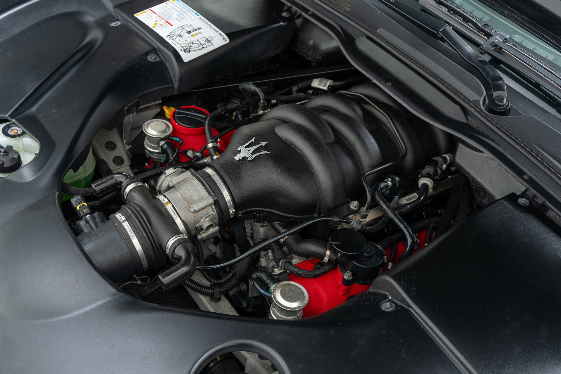 Used 2014 Maserati GranTurismo Convertible RWD image 47