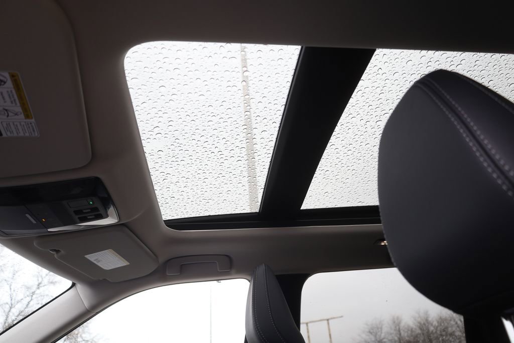 New 2025 Mitsubishi Outlander SE image 43