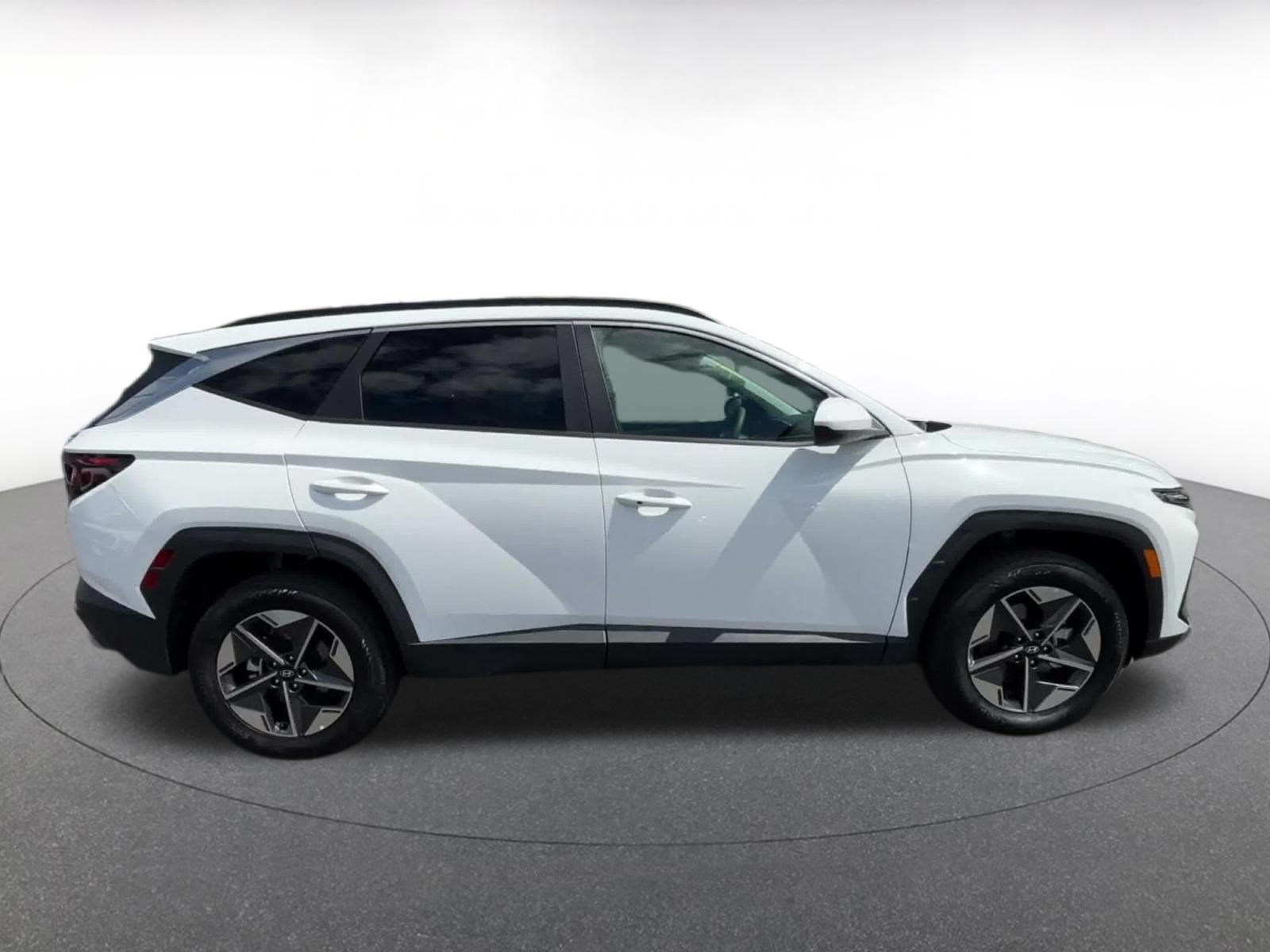 Used 2026 Hyundai Tucson SEL Plus AWD/4WD image 13