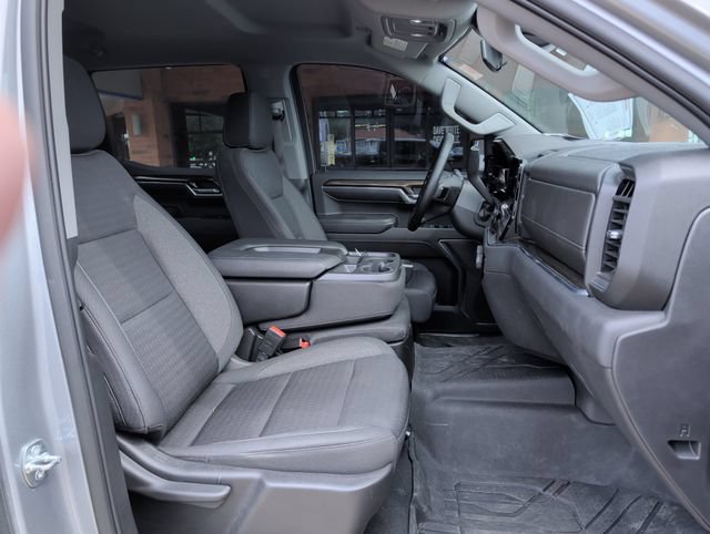 Used 2023 Chevrolet Silverado 1500 LT AWD/4WD image 29