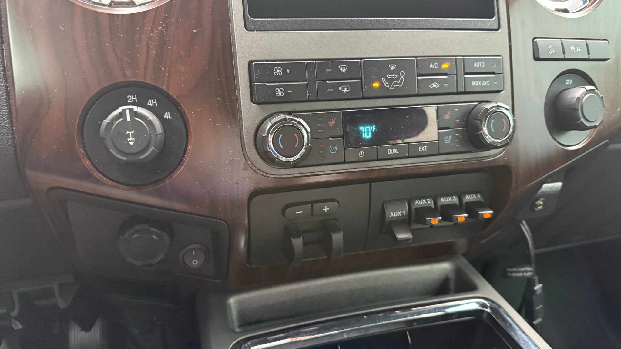 Used 2012 Ford F250 Lariat w/ Lariat Ultimate Pkg AWD/4WD image 32