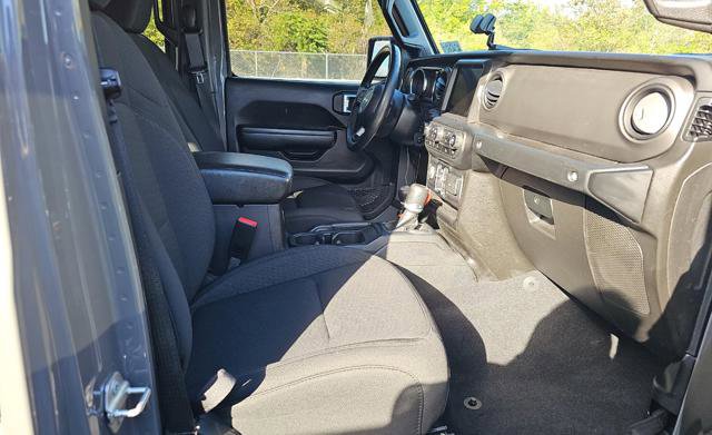 Used 2021 Jeep Gladiator Sport image 11