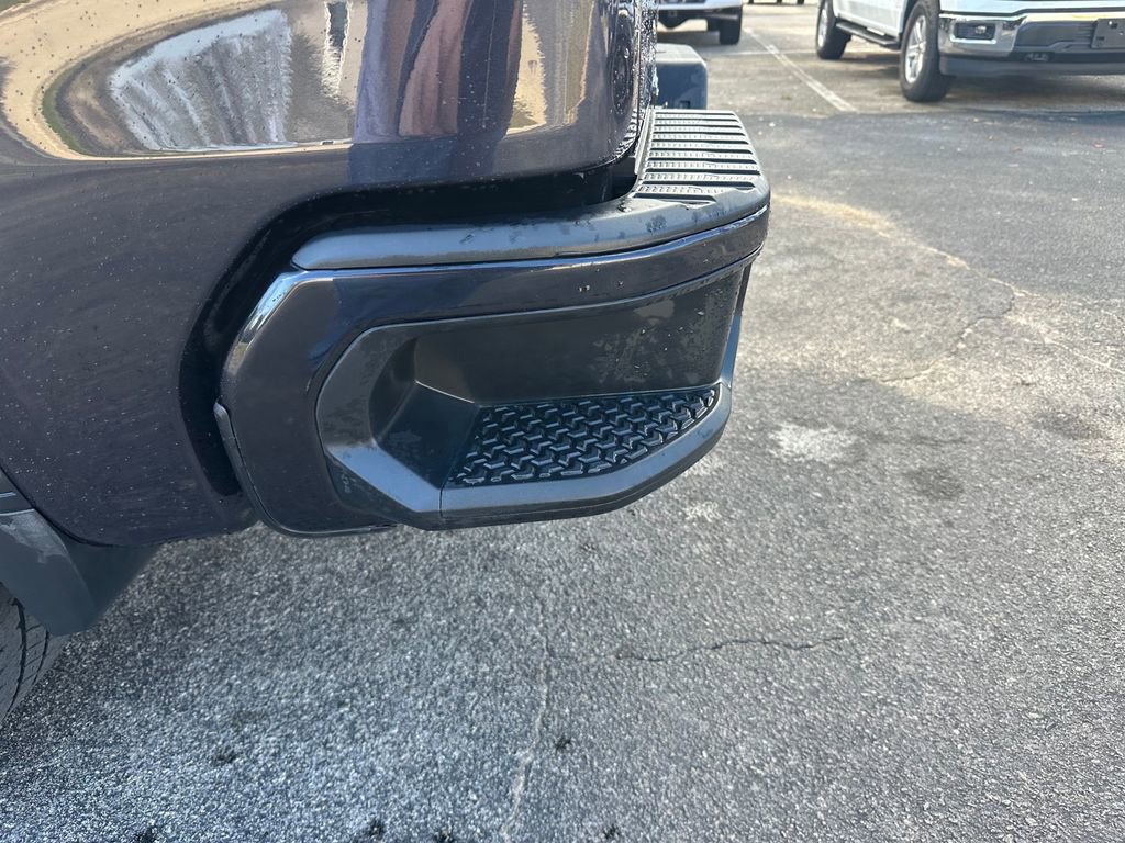 Used 2022 GMC Sierra 1500 Elevation image 11