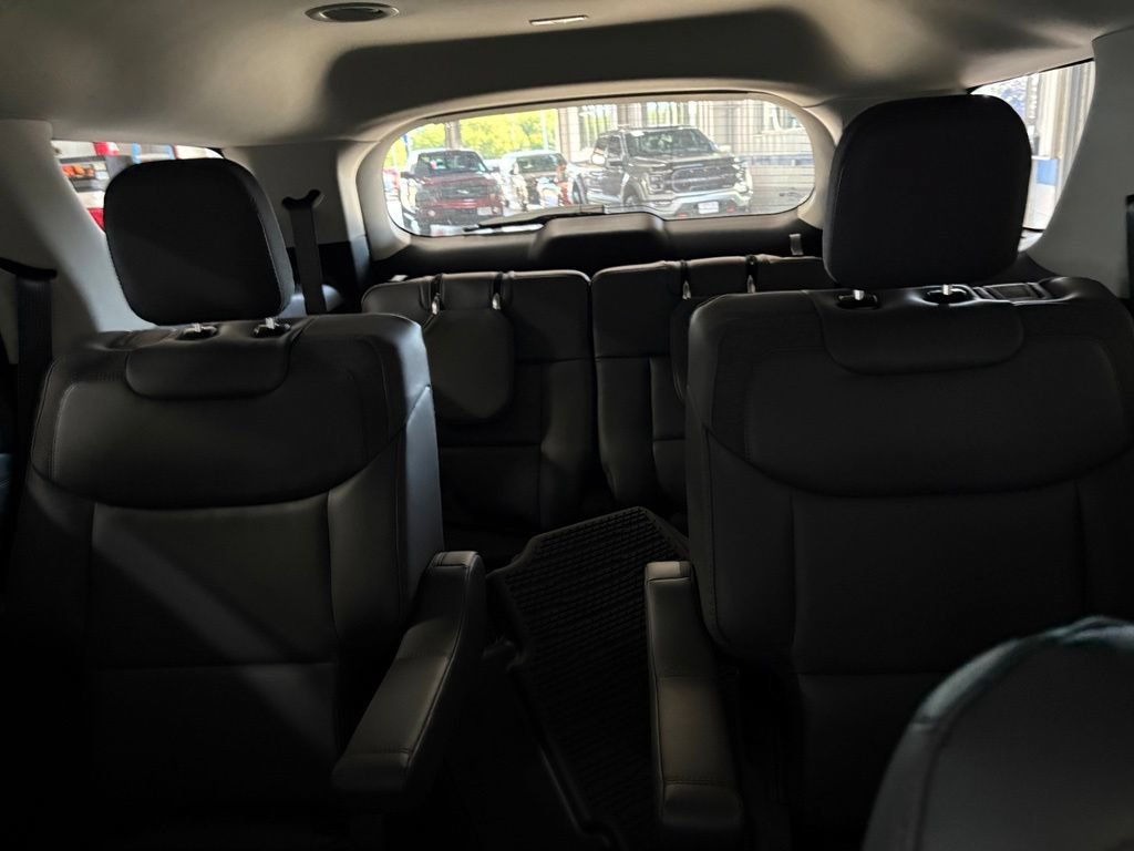 New 2026 Ford Explorer Active w/ Active Comfort Package AWD/4WD image 22