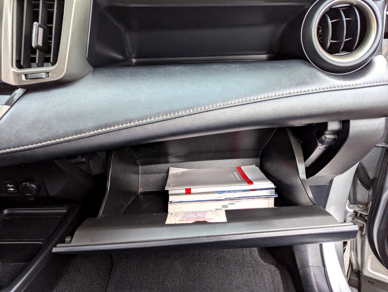Used 2015 Toyota RAV4 XLE image 34
