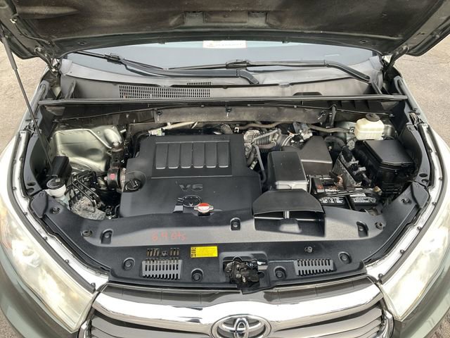 Used 2016 Toyota Highlander Plus image 33