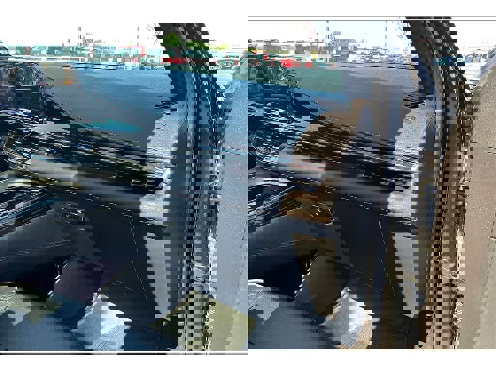 Used 2022 Cadillac Escalade ESV Sport image 17