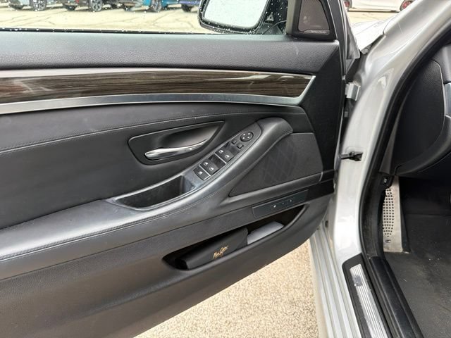 Used 2016 BMW 535i xDrive Sedan AWD/4WD image 12