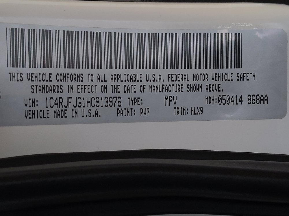 Used 2017 Jeep Grand Cherokee Summit AWD/4WD image 33