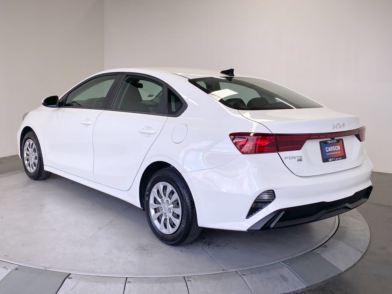 Certified 2024 Kia Forte LX FWD image 3