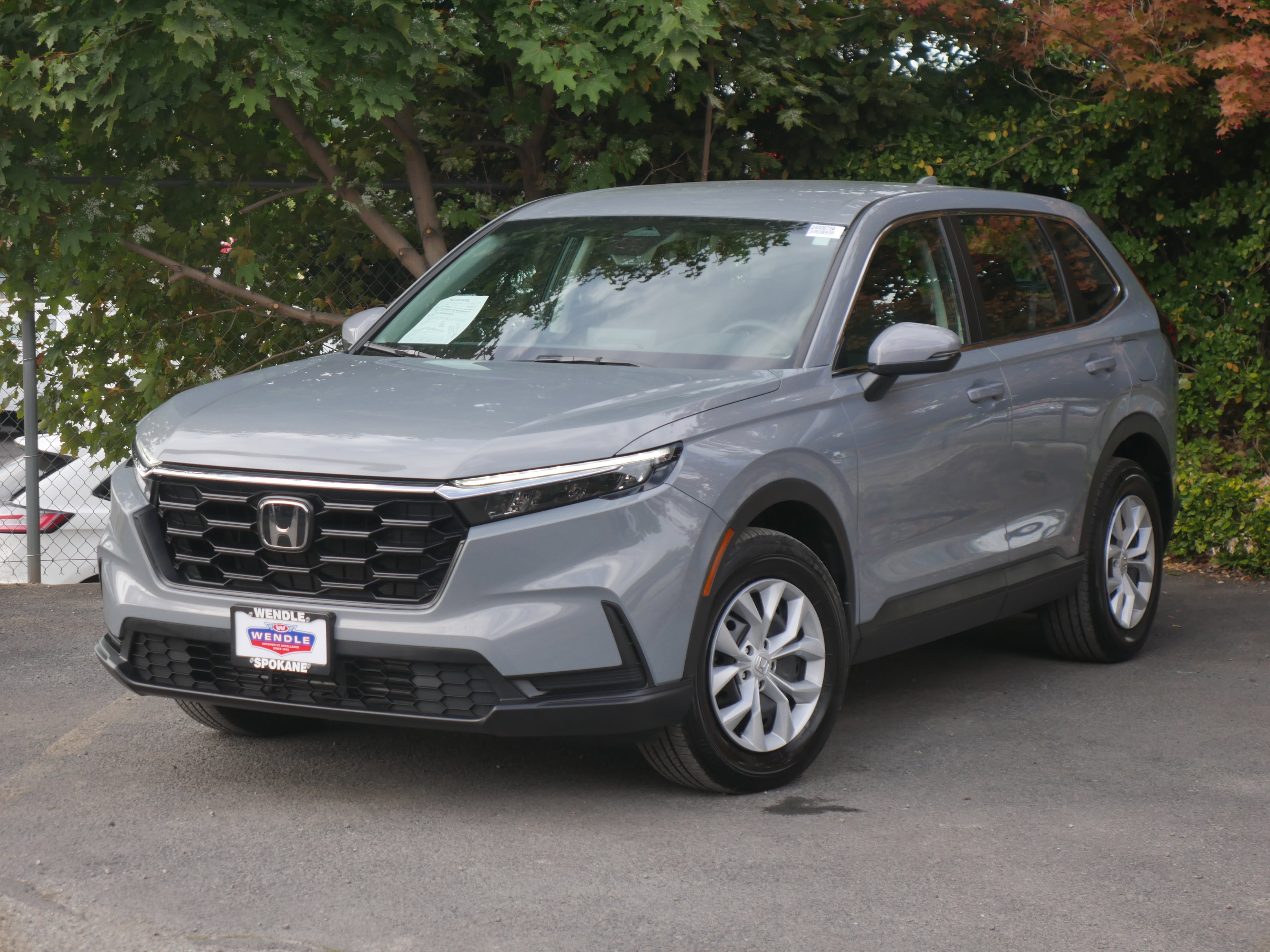 Used 2023 Honda CR-V LX image 2