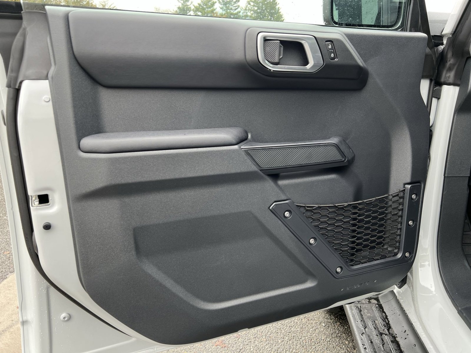 New 2026 Ford Bronco Outer Banks w/ Sasquatch Package image 14