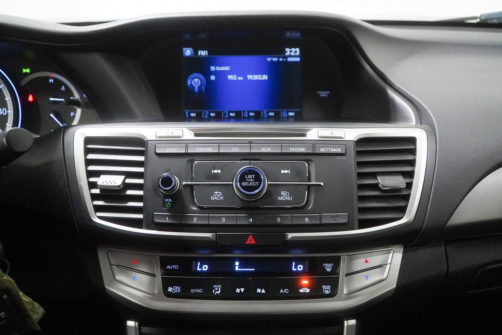 Used 2015 Honda Accord LX image 26