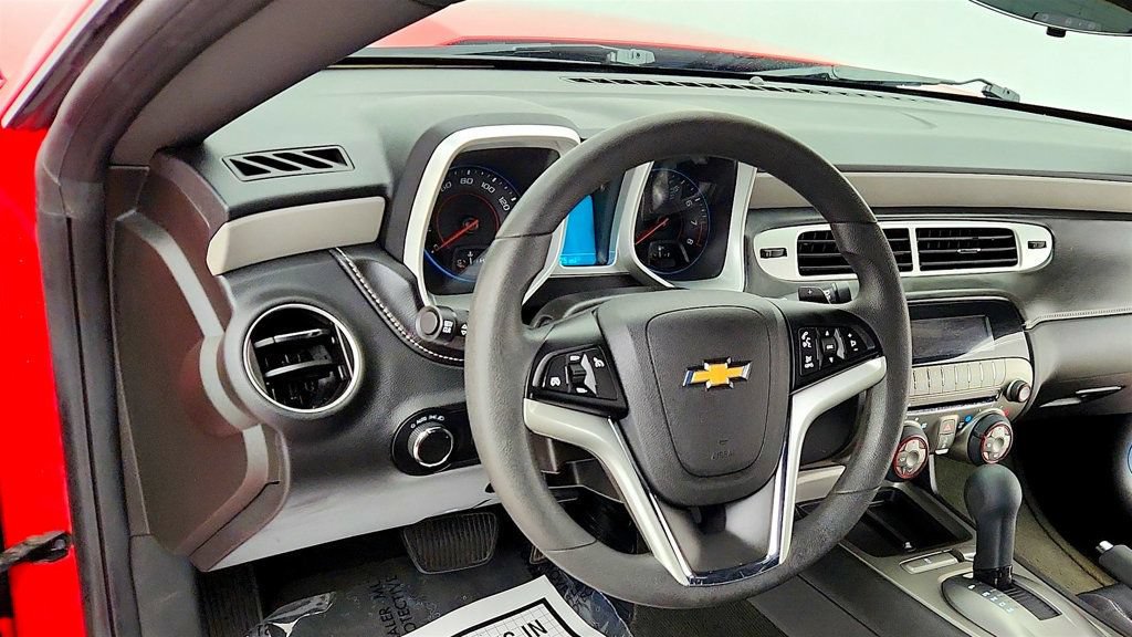 Used 2015 Chevrolet Camaro LS RWD image 12