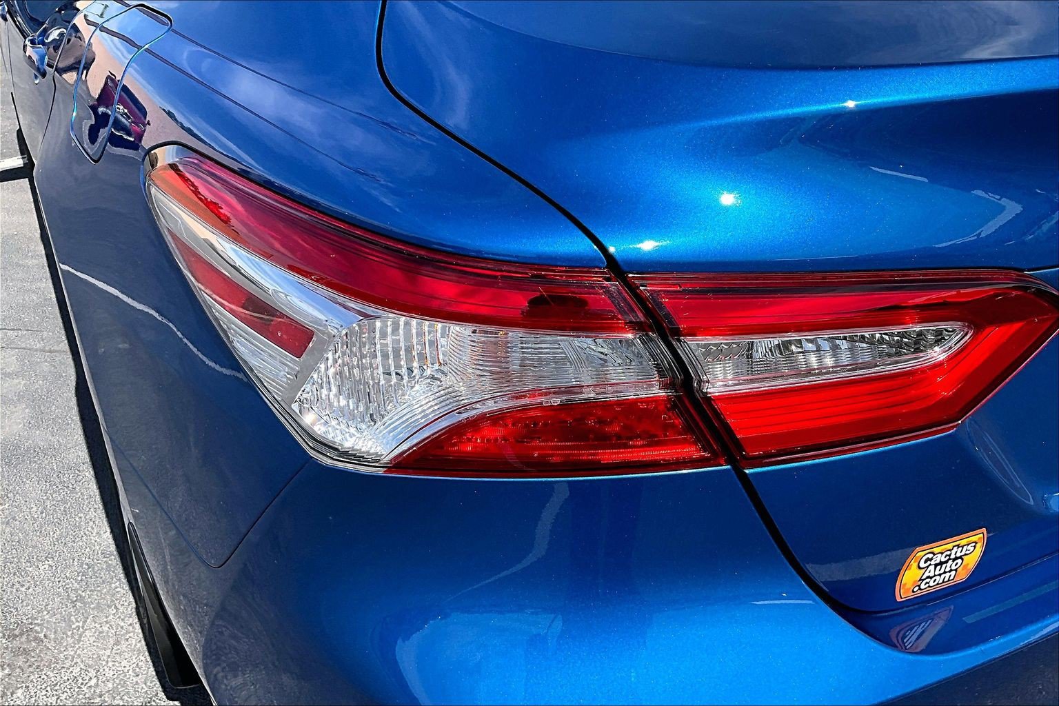 Used 2020 Toyota Camry LE FWD image 29