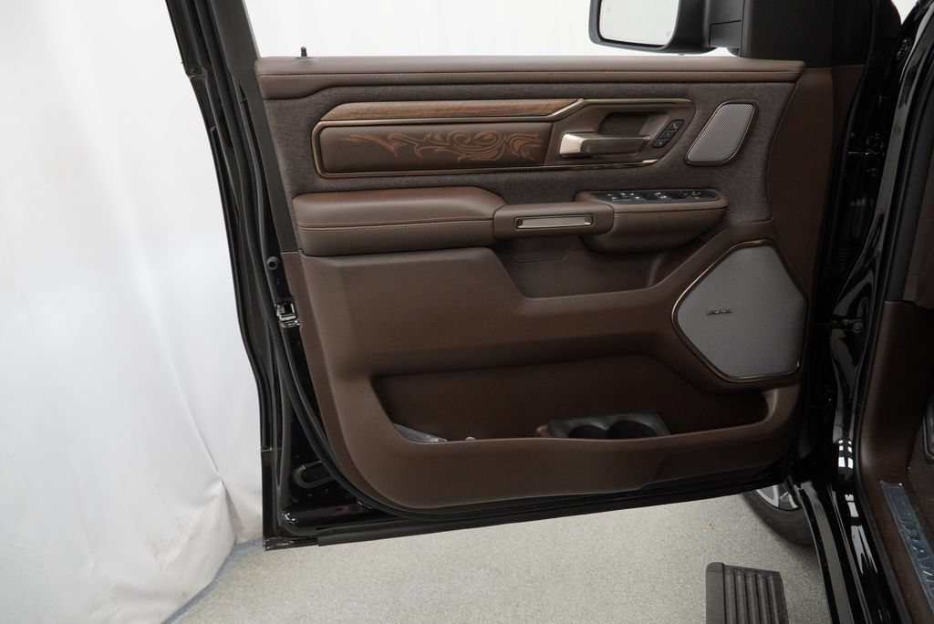 New 2027 RAM 1500 Limited AWD/4WD image 29