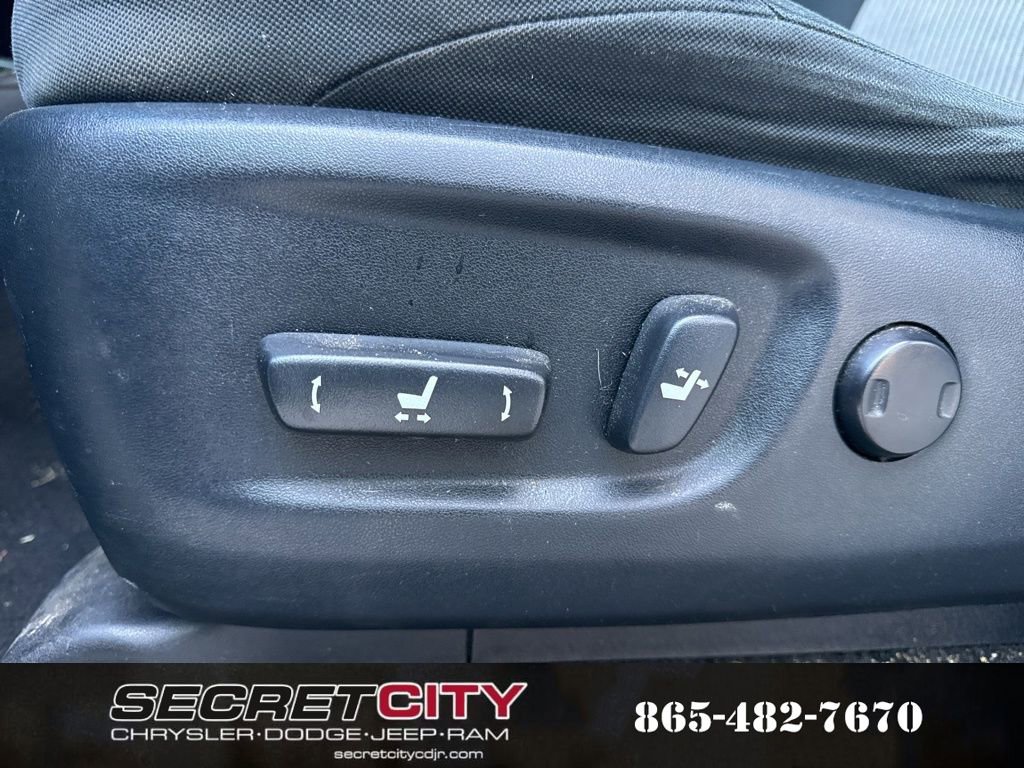 Used 2018 Toyota 4Runner SR5 image 27