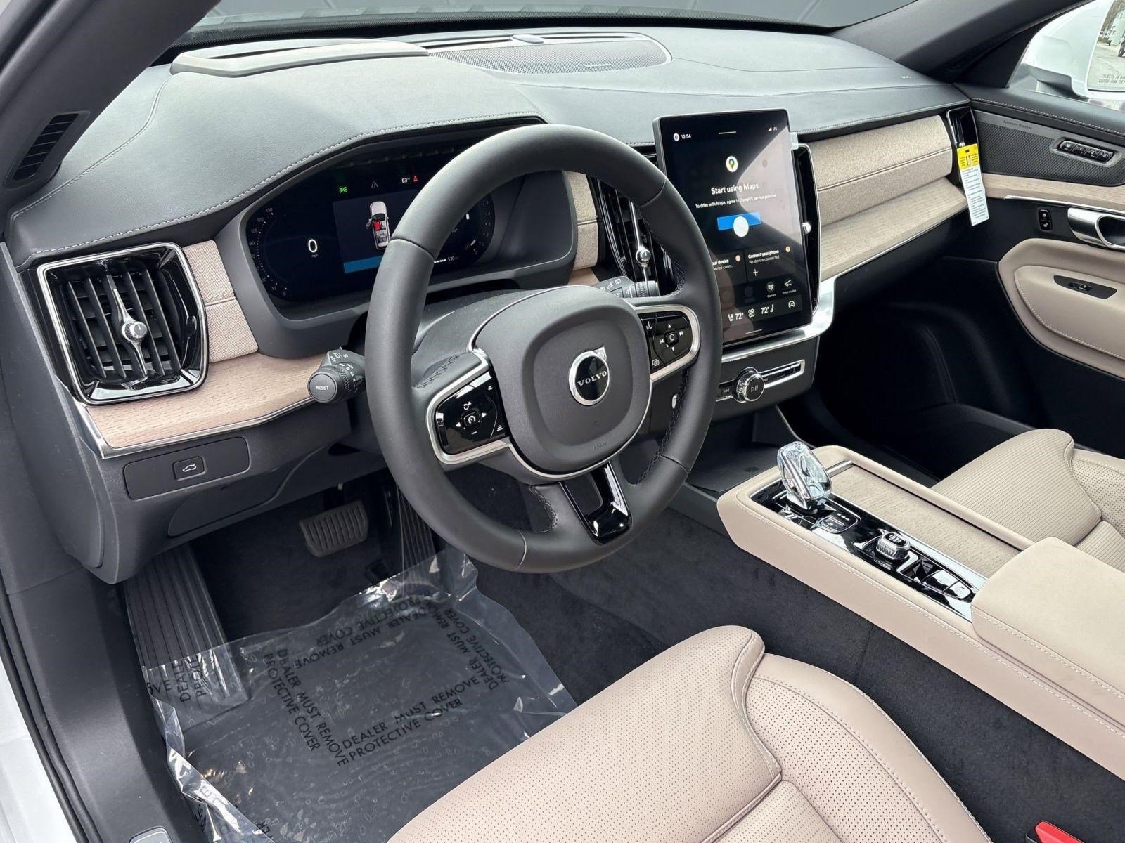 New 2026 Volvo XC90 B6 Ultra w/ Protection Package image 4