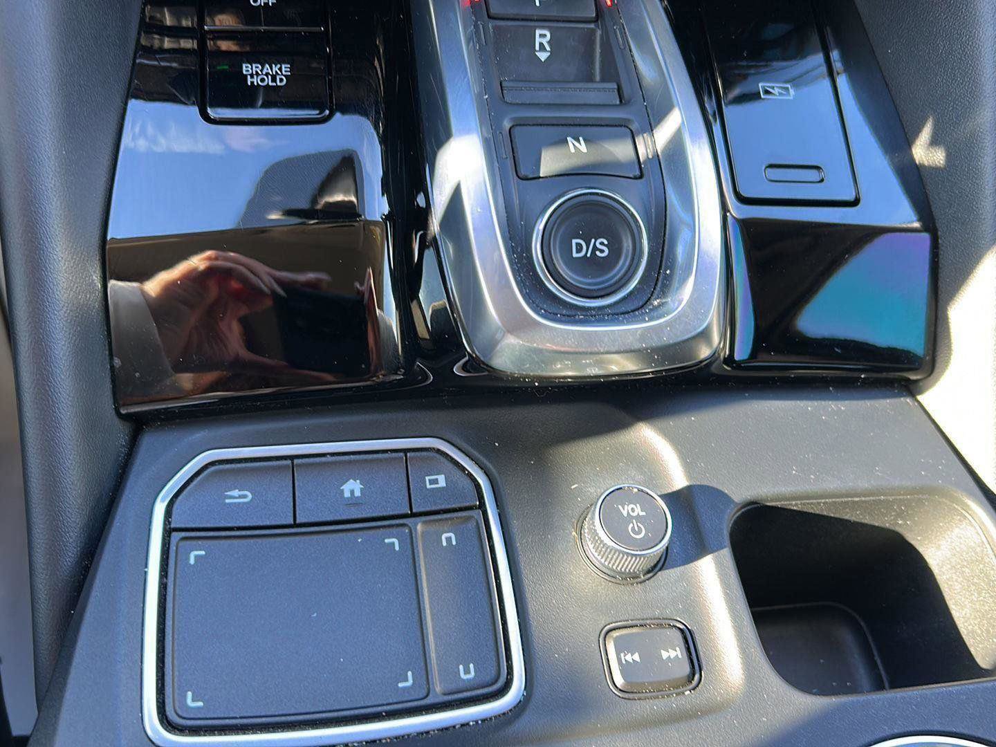 Used 2023 Acura MDX SH-AWD w/ Technology Package image 19