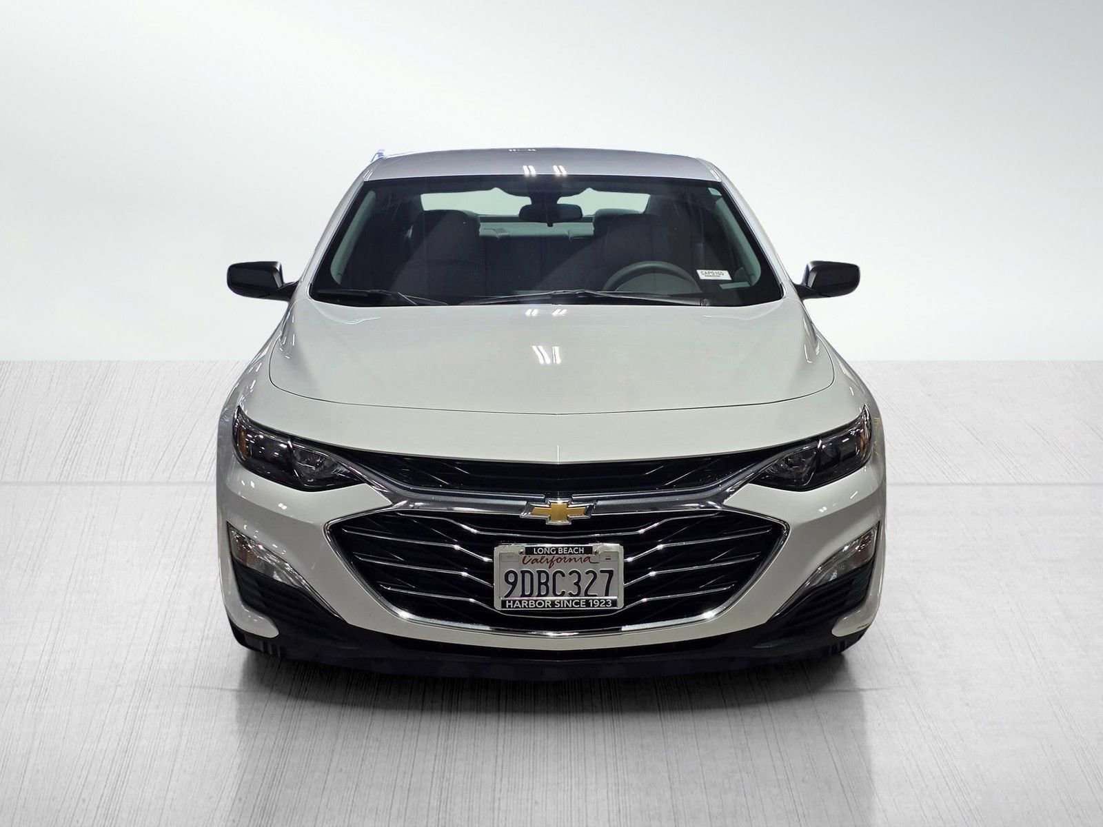 Used 2022 Chevrolet Malibu LS FWD image 2