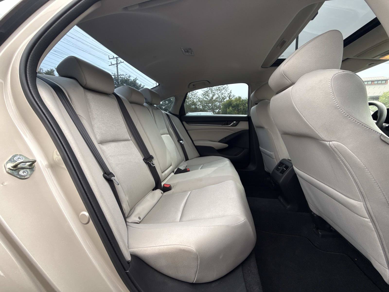 Certified 2018 Honda Accord EX image 15