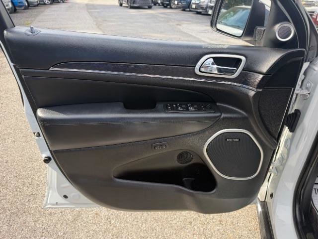Used 2018 Jeep Grand Cherokee Summit AWD/4WD image 15