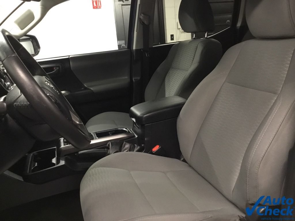 Used 2017 Toyota Tacoma SR5 w/ Tow Package AWD/4WD image 21