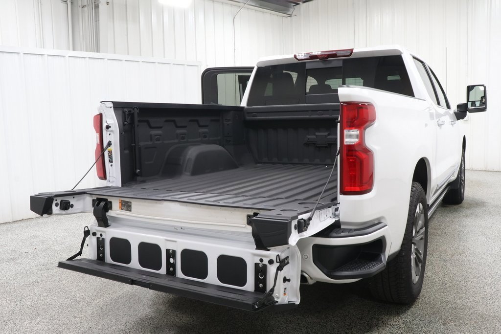 Used 2025 Chevrolet Silverado 1500 High Country w/ Technology Package image 27