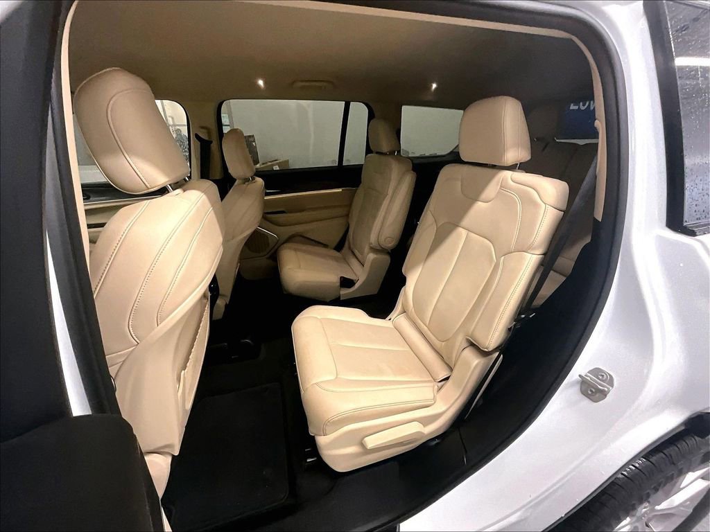 Used 2021 Jeep Grand Cherokee L Limited w/ Trailer Tow Group (B) image 15