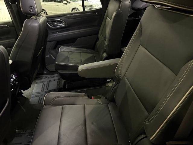 Used 2023 GMC Yukon SLT w/ SLT Luxury Package AWD/4WD image 31