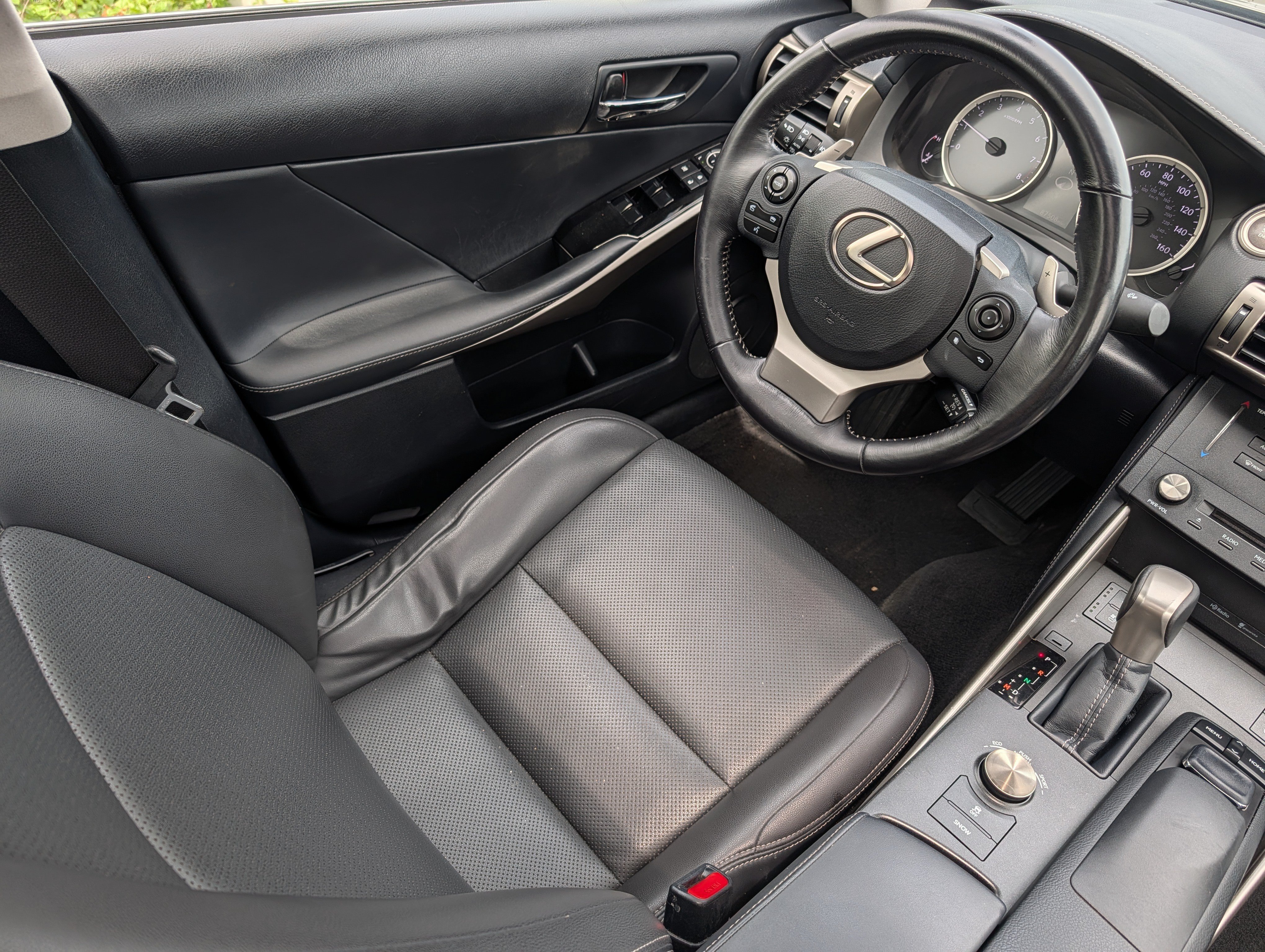 Used 2015 Lexus IS 250 AWD w/ Navigation System Package image 9