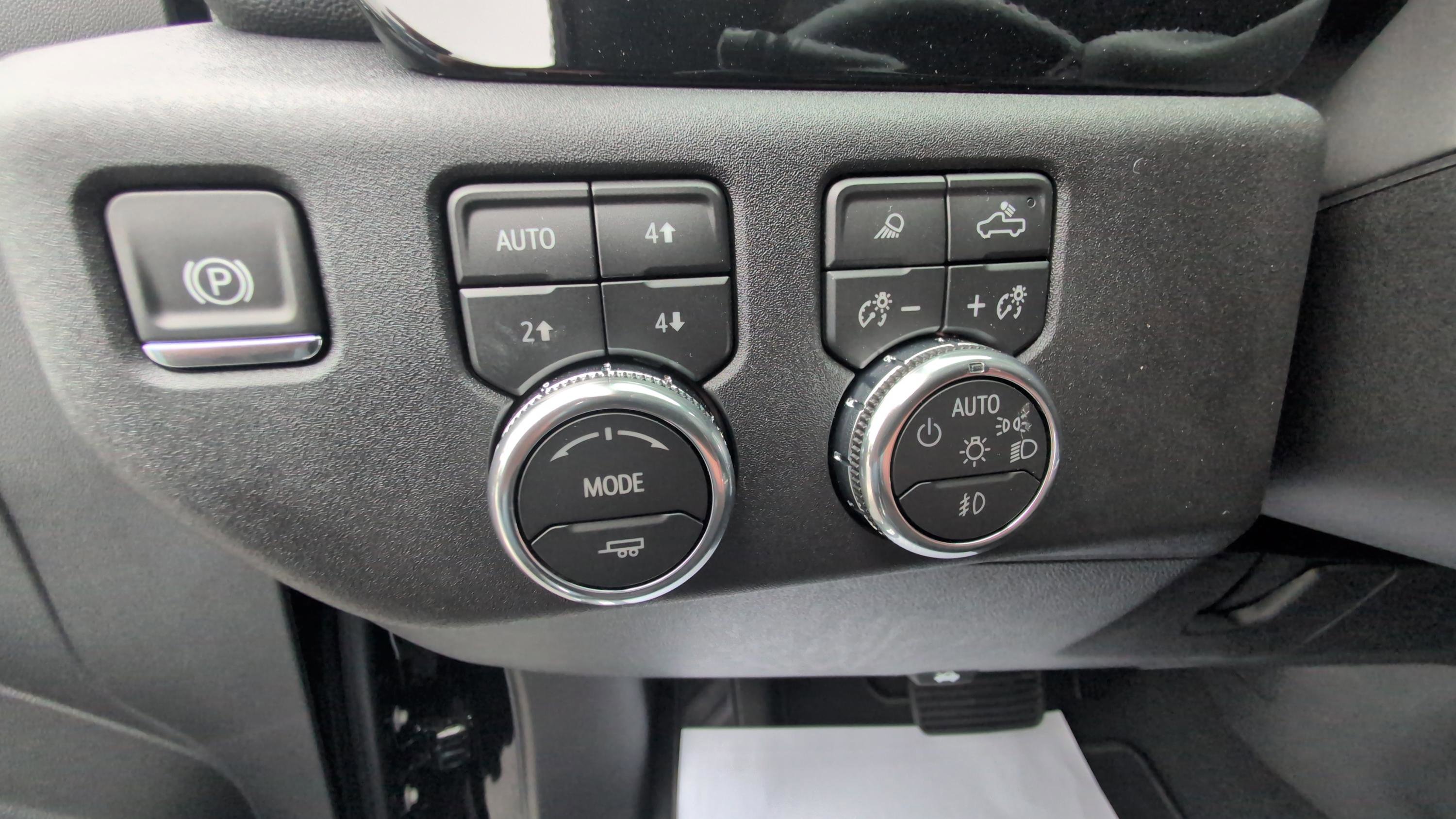 New 2026 GMC Sierra 2500 SLT w/ SLT Premium Package image 22