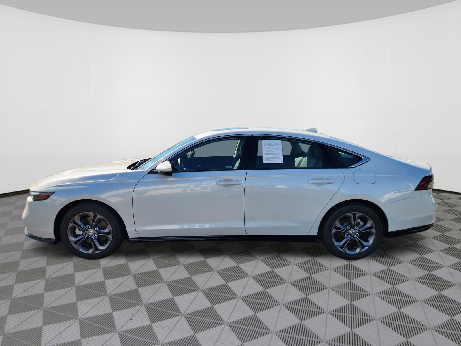 Certified 2026 Honda Accord EX-L image 5