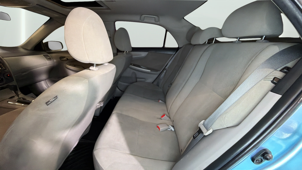 Used 2013 Toyota Corolla LE w/ Premium Pkg FWD image 33