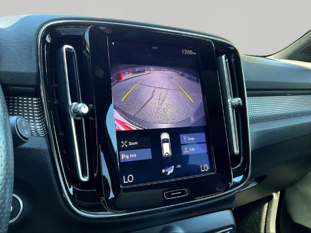 Used 2020 Volvo XC40 T5 R-Design w/ Protection Package Premier AWD/4WD image 16