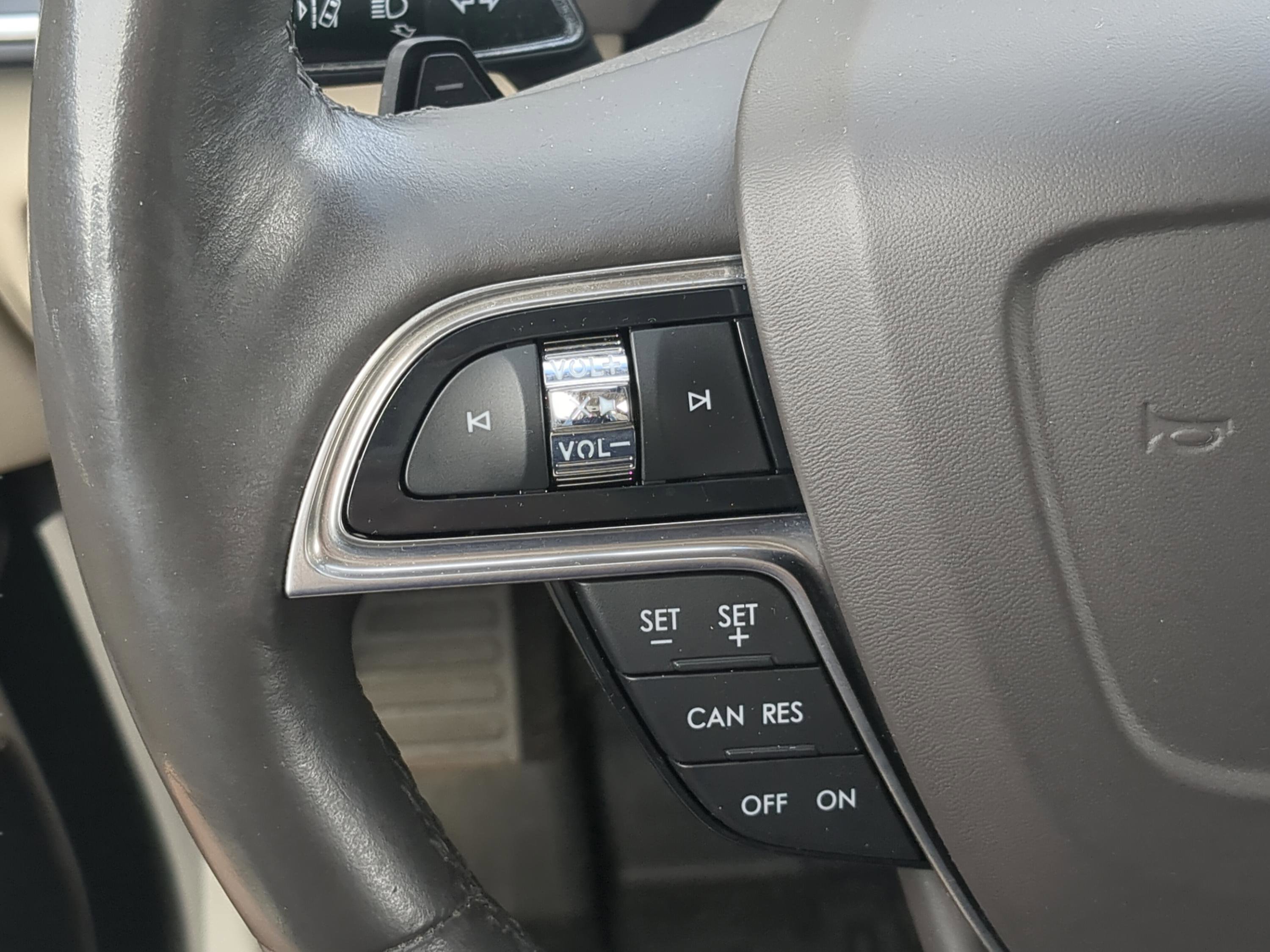 Used 2020 Lincoln Nautilus Reserve AWD/4WD image 22