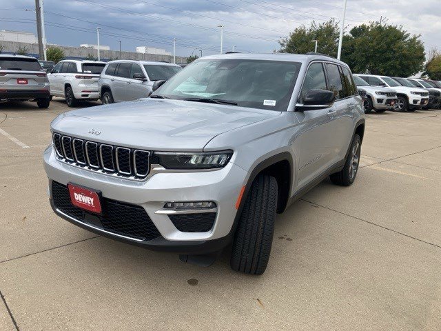 New 2025 Jeep Grand Cherokee Limited w/ Trailer Tow Package image 3