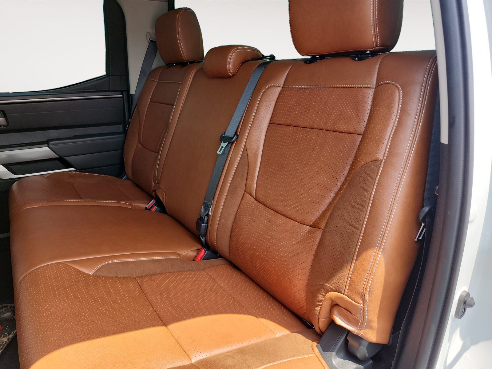 Used 2023 Toyota Tundra SR5 w/ SR5 Convenience Package AWD/4WD image 14