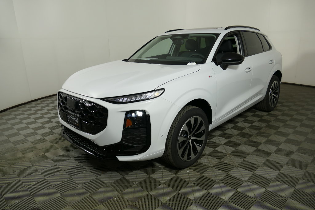 New 2026 Audi Q3 quattro 2.0T AWD/4WD image 7