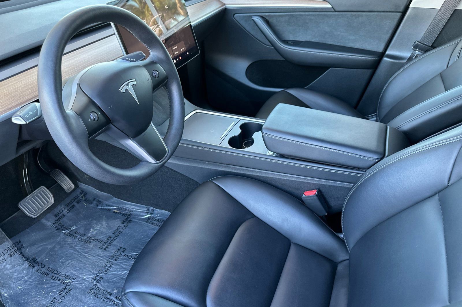 Used 2025 Tesla Model Y Long Range image 10