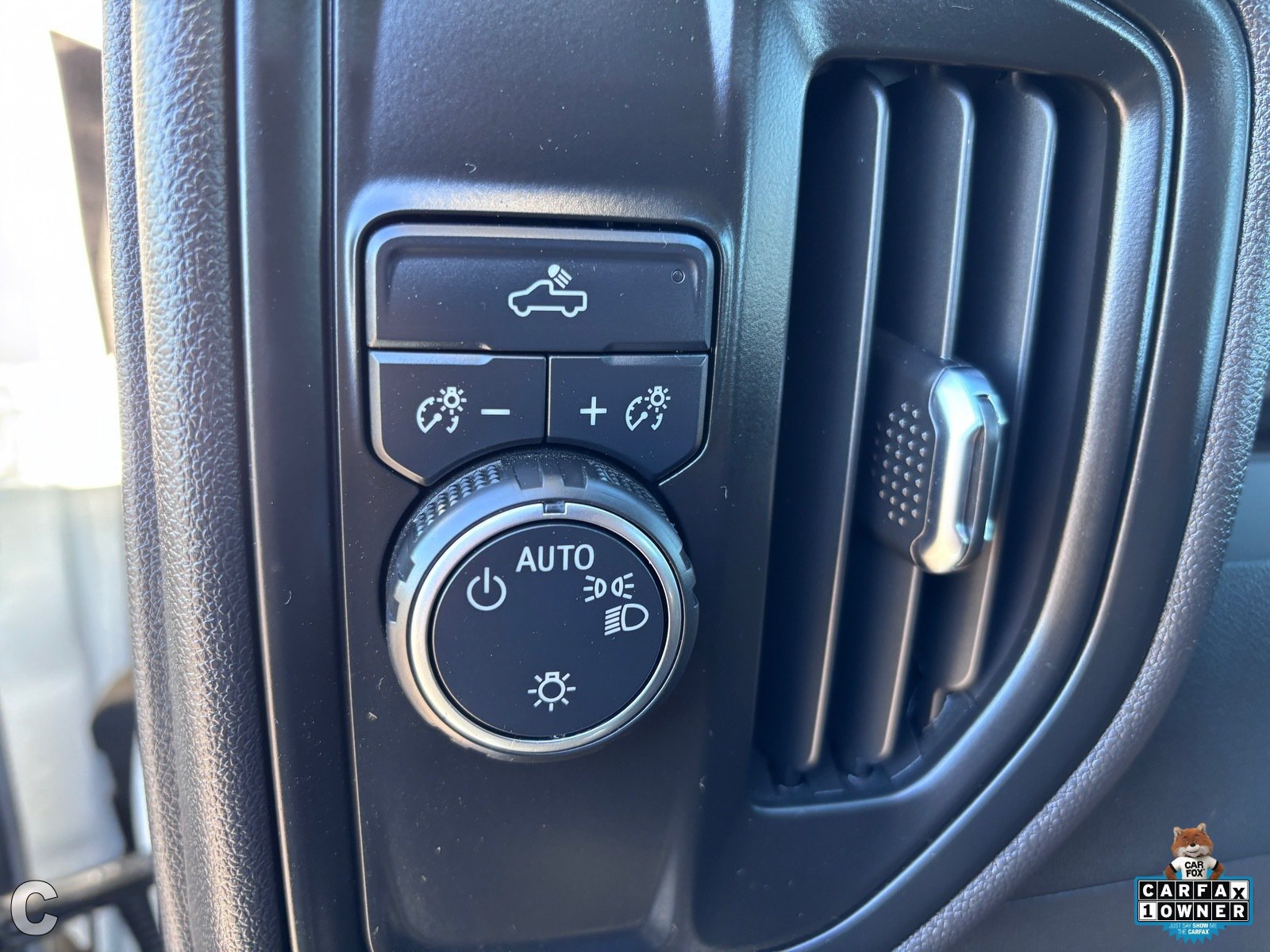 Used 2025 Chevrolet Silverado 1500 W/T RWD image 19