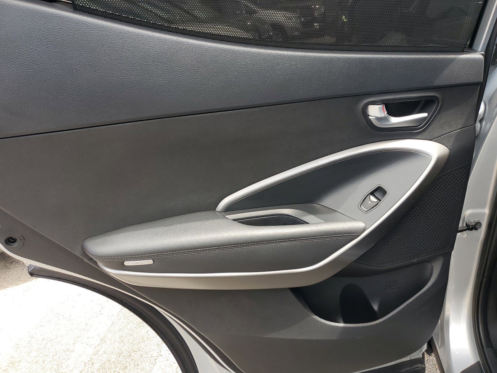 Used 2018 Hyundai Santa Fe Sport 2.0T w/ Cargo Package FWD image 9