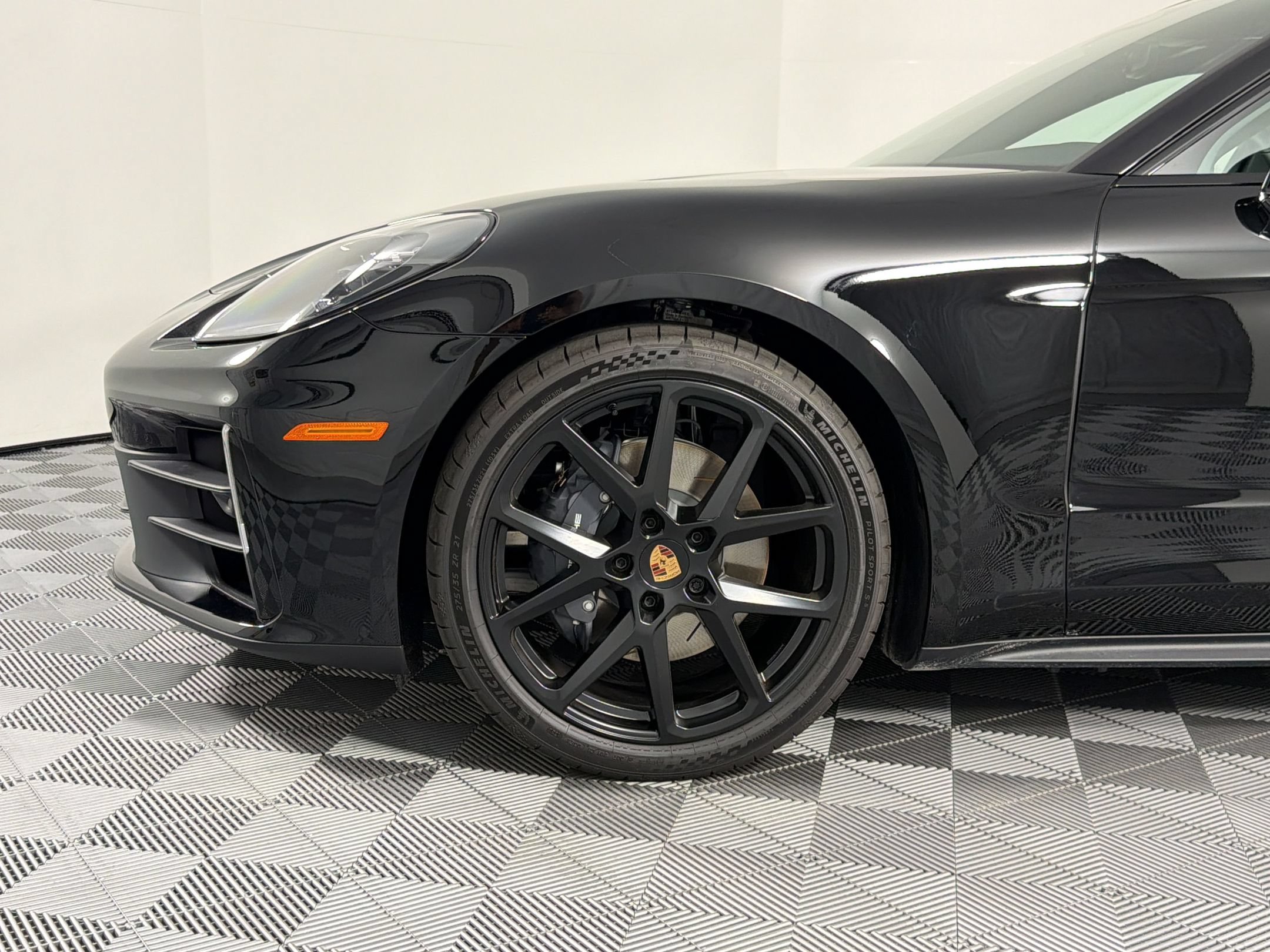 New 2026 Porsche Panamera image 7