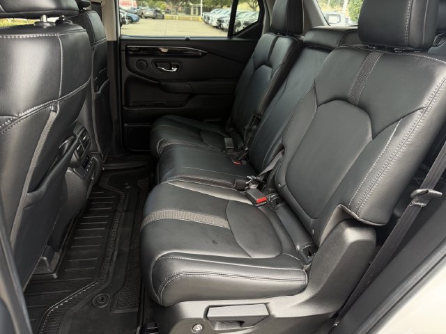 Used 2023 Honda Pilot Touring image 27