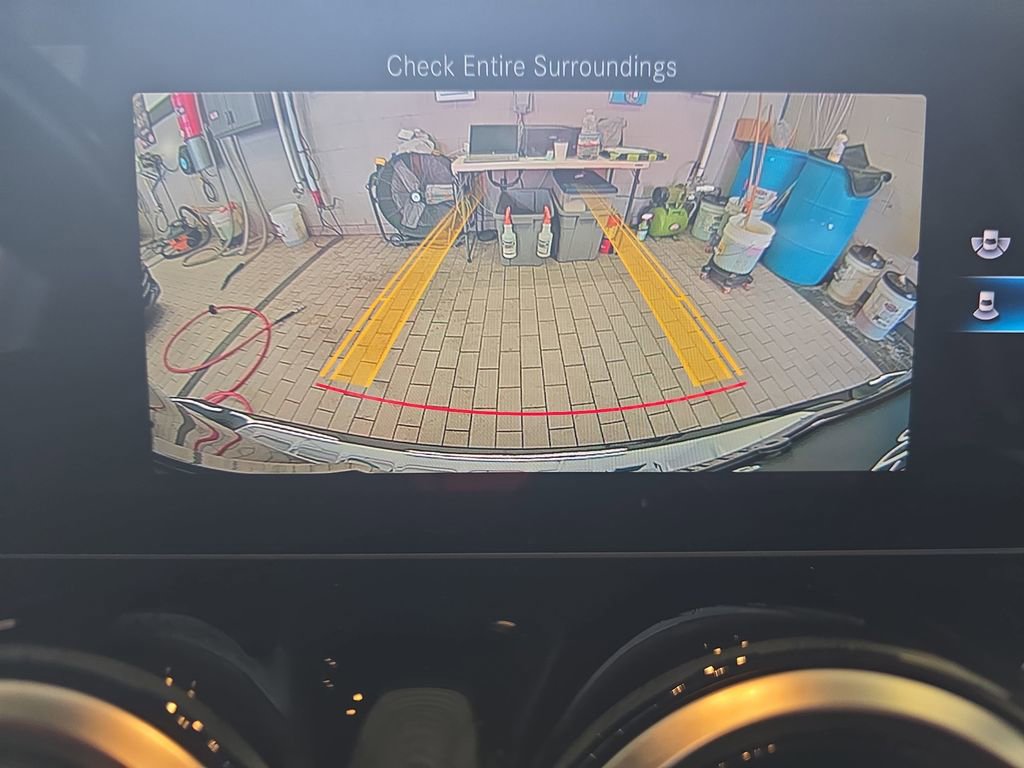 Certified 2021 Mercedes-Benz GLB 250 4MATIC image 25