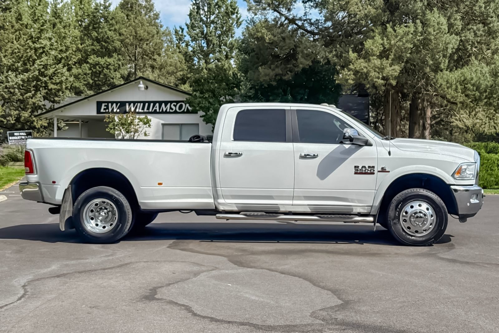 Used 2018 RAM 3500 Laramie w/ Convenience Group AWD/4WD video 3