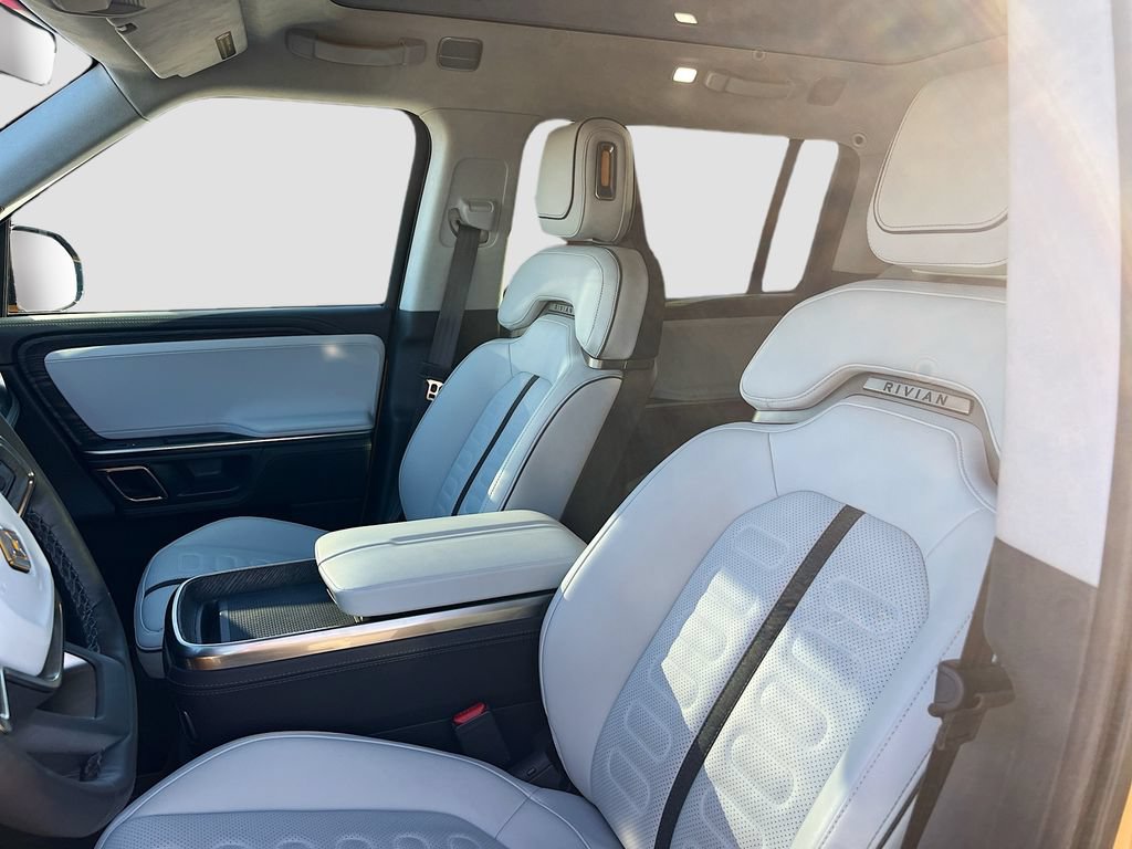 Used 2023 Rivian R1S Adventure AWD/4WD image 20