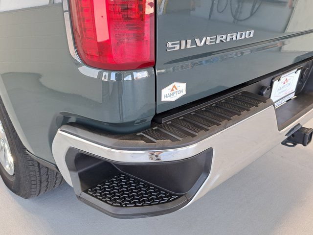 Used 2025 Chevrolet Silverado 1500 LT AWD/4WD image 30