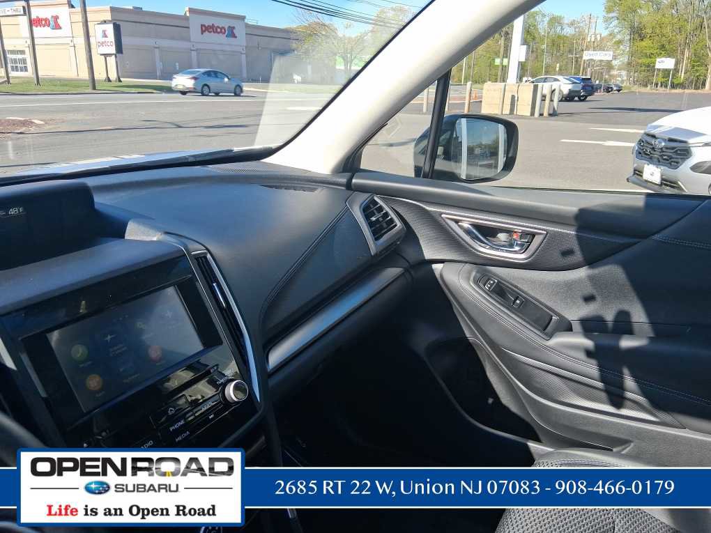 Used 2023 Subaru Forester Premium AWD/4WD image 18